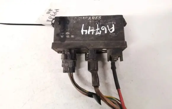 Renault Master II Coolant fan relay 