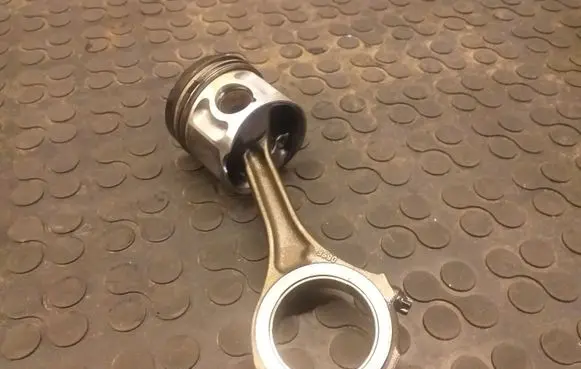 Audi A4 S4 B6 8E 8H Piston with connecting rod 059F