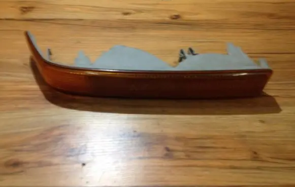 Chevrolet Blazer Front indicator light