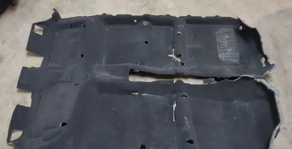 Toyota Avensis T250 Interior carpet 5851005280
