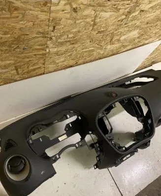Nissan Juke I F15 Dashboard 682001KP0A 6810100B19