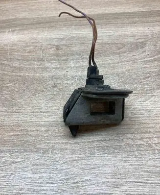 BMW 5 E39 Tailgate/trunk/boot lock/catch/latch 1384858