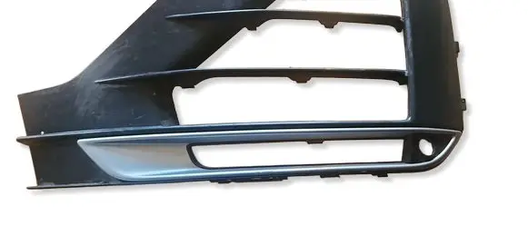 Audi Q2 - Front bumper lower grill 81A807681J