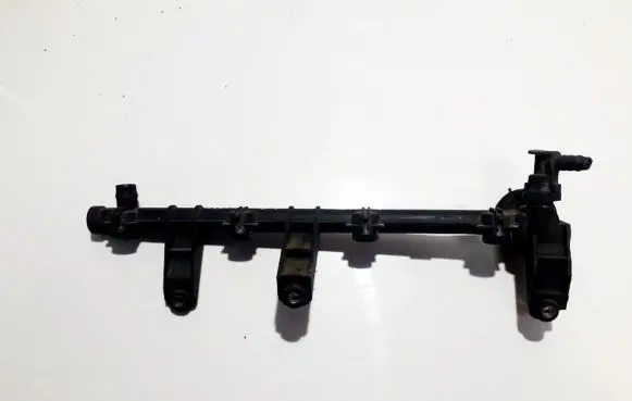 Renault Scenic I Fuel main line pipe 7700273495