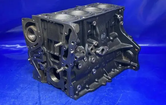 Volkswagen Golf VI Engine block 03C021AJ 03C021AM 03C021AN