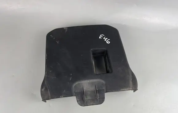 Ford Focus Battery box tray cover/lid AM5110A659AB