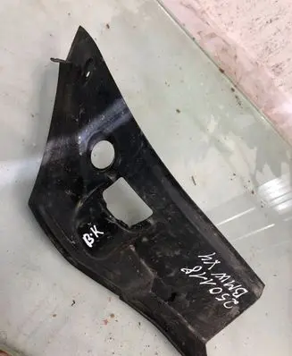 BMW X4 G02 Rear/tail light trim molding 22677510