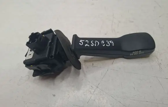 BMW 5 E39 Indicator stalk 8352172 01100410
