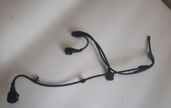 Audi A8 S8 D4 4H Front ABS sensor wiring 4H0927904B