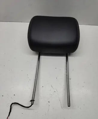 Mercedes-Benz ML W164 Front seat headrest T1740101