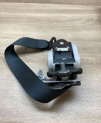 Mazda 5 Rear seatbelt T86211T BGE030007
