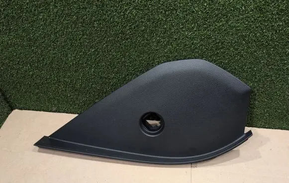 Renault Arkana Panel trim 689204381R YR1811LJL0000