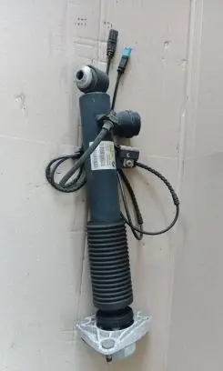 BMW X6 F16 Rear shock absorber/damper 6875087