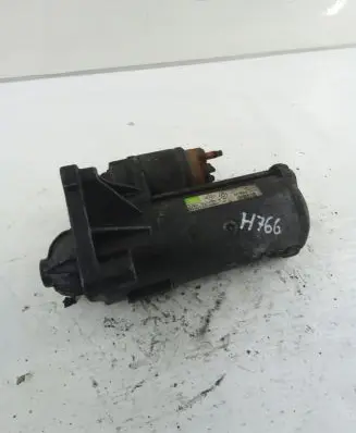 Opel Vivaro Starter motor 7700116260D