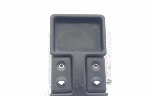 BMW 5 E34 Electric window control switch 1374491