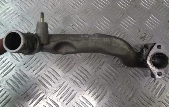 Mazda 323 Engine coolant pipe/hose