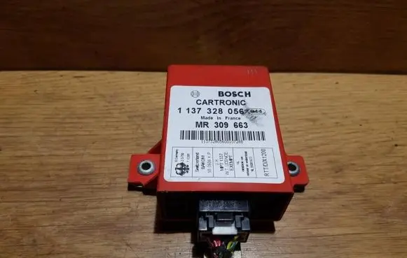 Mitsubishi Carisma Other control units/modules 1137328056 mr309663