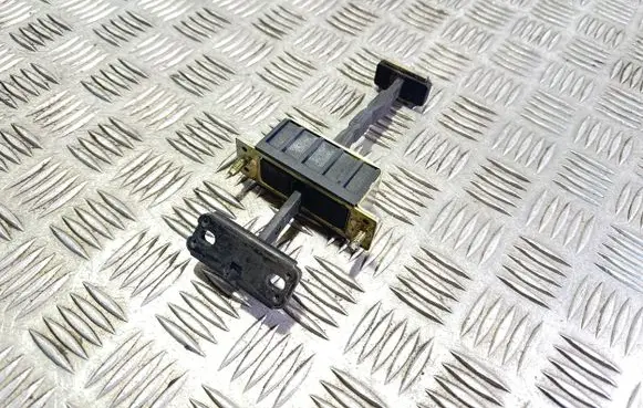 Mercedes-Benz E W211 Front door check strap stopper 