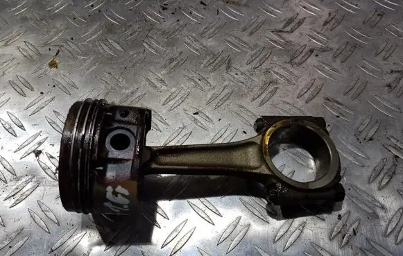 Citroen C3 Piston with connecting rod