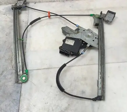 Volkswagen Golf III Front door window regulator with motor 1H0837402A 194143000 188933