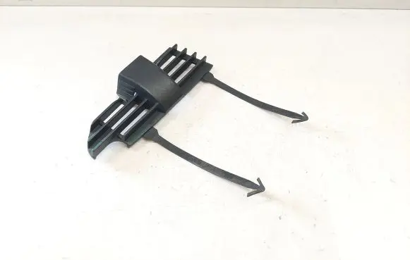 Mercedes-Benz A W168 Front tow hook cap/cover A1688850623