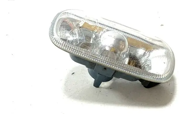 Audi A6 S6 C6 4F Front fender indicator light 8E0949127