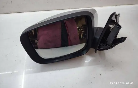 Volvo XC60 Front door electric wing mirror 31352132