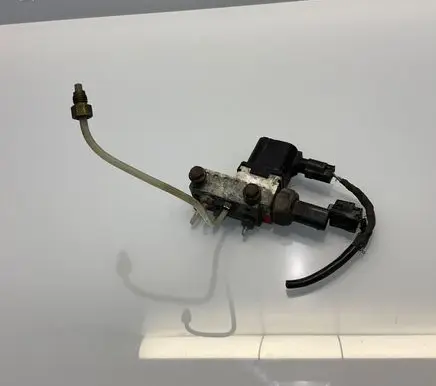 Mercedes-Benz E W211 Air suspension valve block A2113200158 2113200158