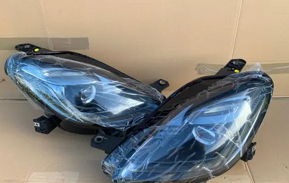 Maserati Grecale Headlights/headlamps set 06703034730 06703034810
