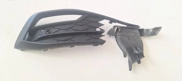 Seat Leon IV Front bumper lower grill 5FA853666L