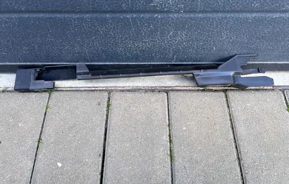 Volkswagen Golf VII Intercooler air guide/duct channel 5G0121332H