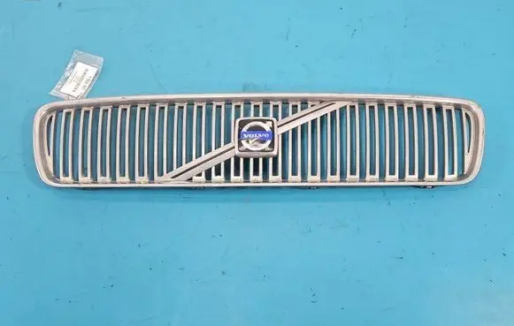 Volvo V50 Front bumper upper radiator grill IMPRK1555187
