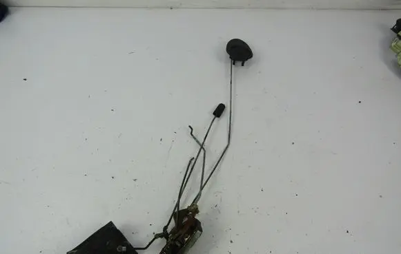 Chevrolet Matiz Front door lock 