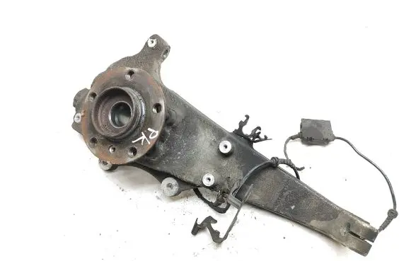 BMW 5 F10 F11 Front wheel hub