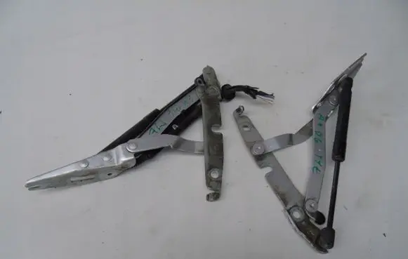 Audi A4 S4 B6 8E 8H Tailgate/trunk/boot hinge AUDIC5