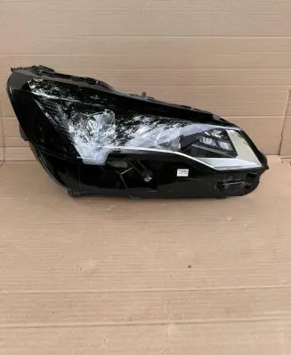 Peugeot 5008 II Headlight/headlamp 9836230580