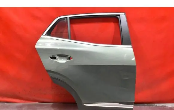 KIA Sportage Rear door 