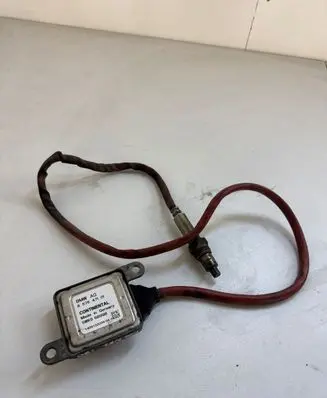 BMW 5 F10 F11 Lambda probe sensor 8576471 5WK96699B 140915003904