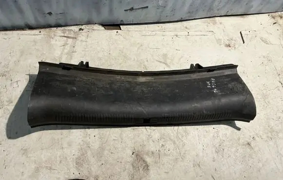 Audi A6 S6 C6 4F Trunk/boot sill cover protection 4F5863471