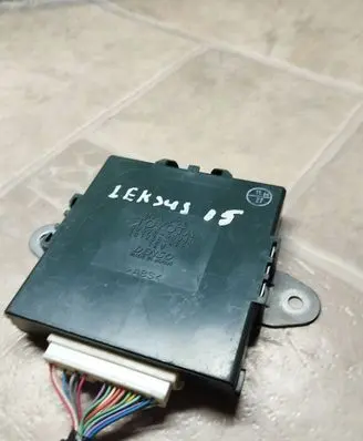 Lexus IS 220D-250-350 Parking PDC control unit/module 8967053040 1012380111
