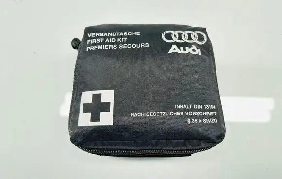 Audi Q5 SQ5 First aid kit 8J7860282