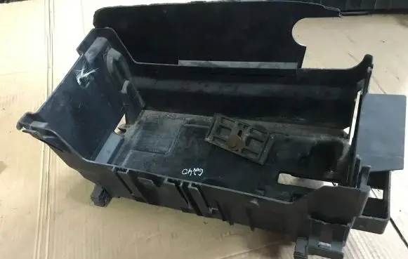 Opel Insignia A Battery tray 13255614