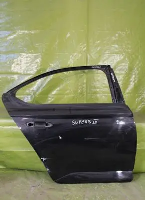Skoda Superb B8 (3V) Front door 000259