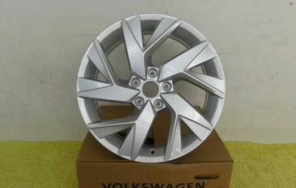 Volkswagen Tiguan R18 alloy rim 5NN601025P
