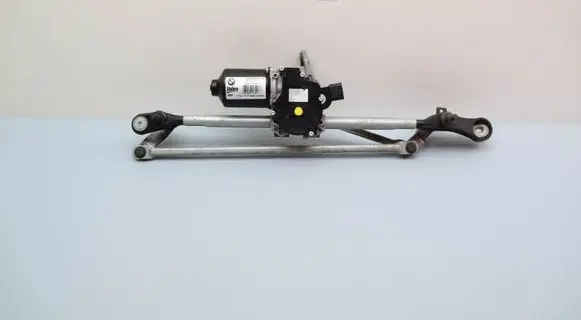 Front wiper linkage and motor