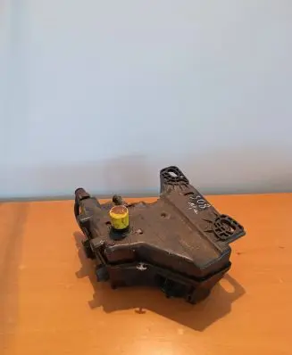 Peugeot 308 FAP fluid tank 9800323280 4065605AA BVH2