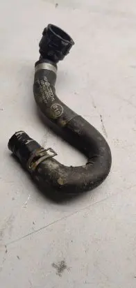 Volkswagen PASSAT B8 Engine coolant pipe/hose 5q0122157cl