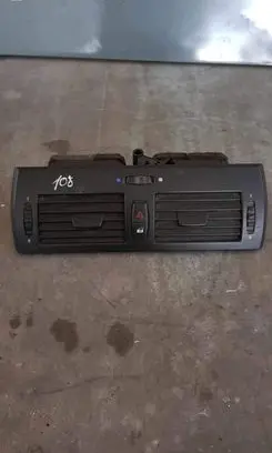 BMW X3 E83 Dash center air vent grill 3400074