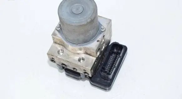 BMW 5 F10 F11 ABS Pump 6868335 34516876912 6876912