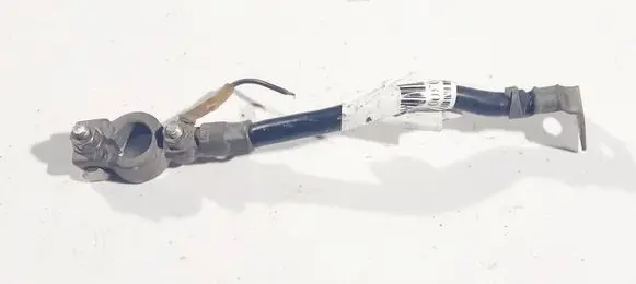 Volkswagen Polo IV 9N3 Positive cable (battery) 